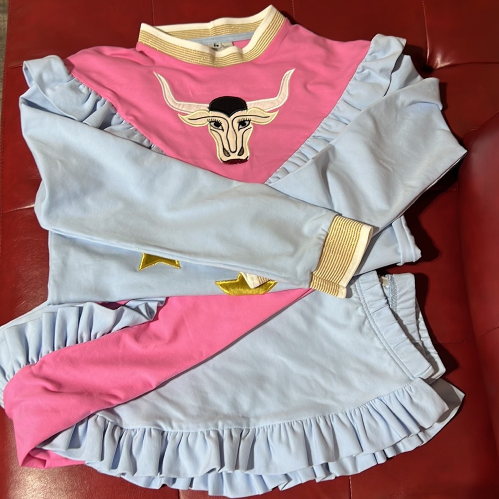 Raspberry Plum suit - Picture 10 of 10